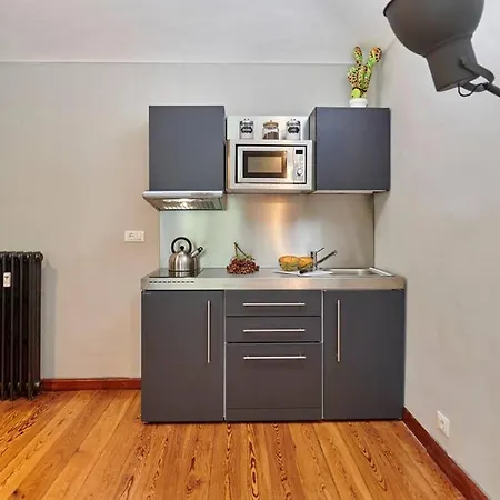 A Tre Passi Da Tutto Turin